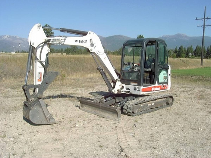 小型挖掘機操作教程